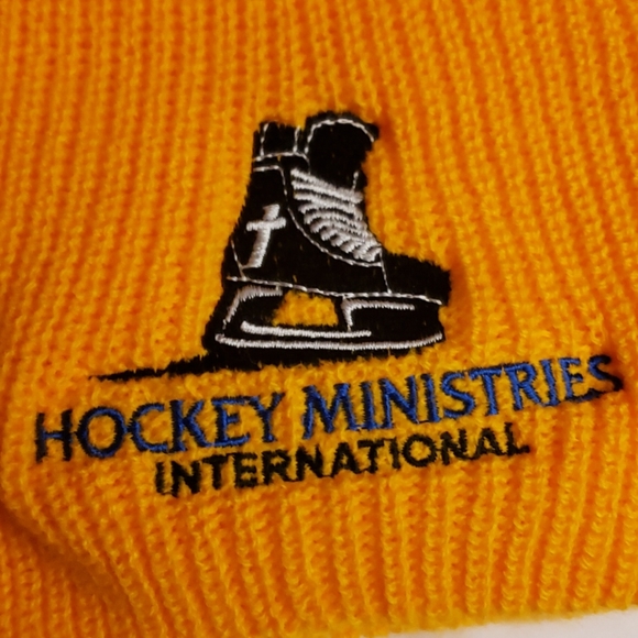 OAKLEY-BARROW BEANIE ORANGE HAT - Picture 5 of 9